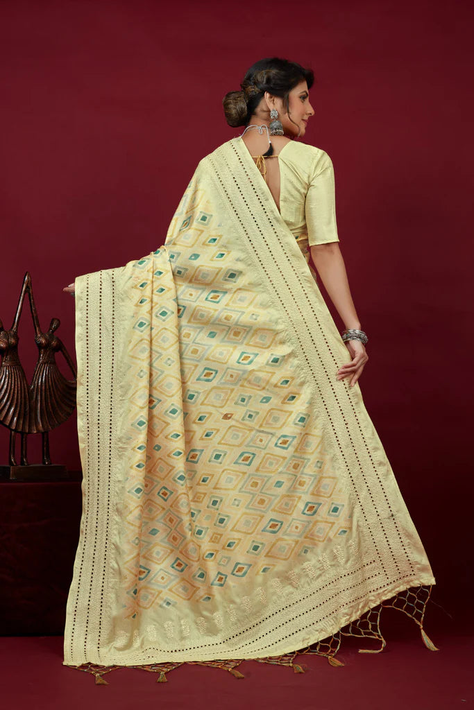 Designer Ethnicwear Lime Cotton Silk Chickankari Embroidery Cut Work Saree